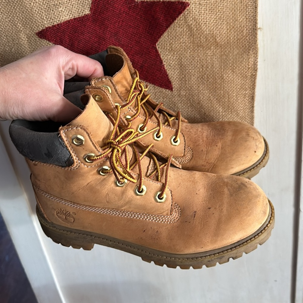 Timberland big kids size 4.5 work boots
